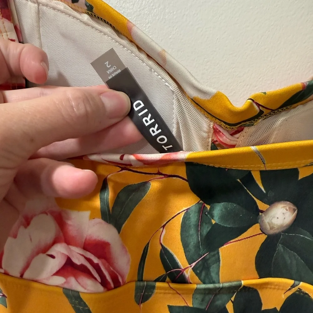 Torrid Yellow Floral Print one piece swimsuit - Picture 3 of 3